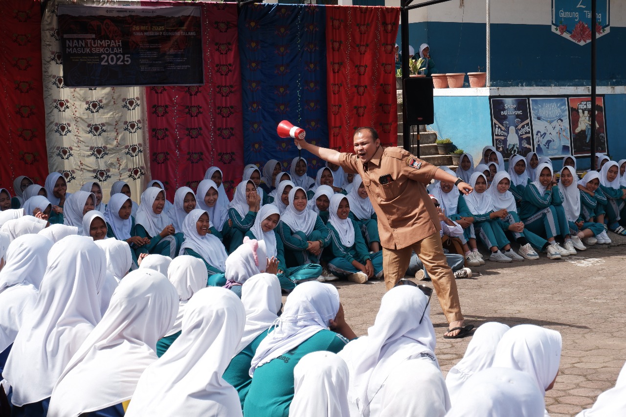 HARI KELIMA NAN TUMPAH MASUK SEKOLAH 2025